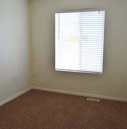 3rd image of 3533 E Greenfield Dr