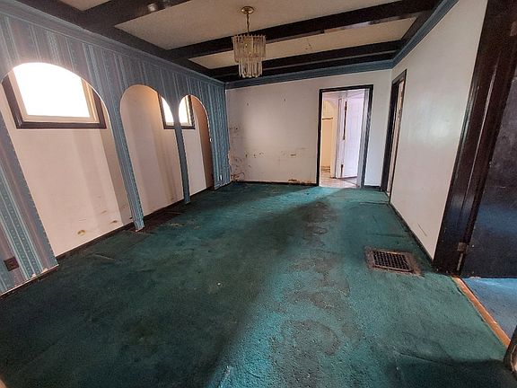3rd image of 3728 Gunderson Ave