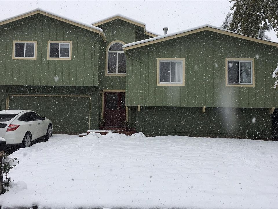 1st image of 1390 Claremont Dr