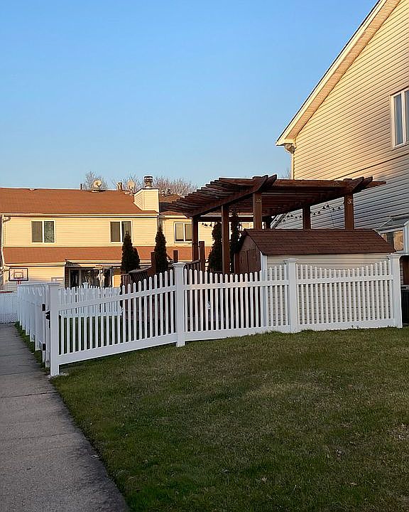 1st image of 35 Regis Dr #67