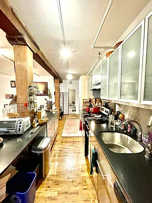 Rented by Pear NYC LLC | media 9