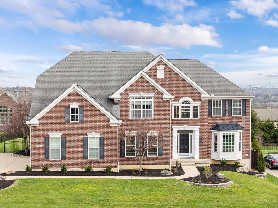 1st image of 7556 Foxchase Dr