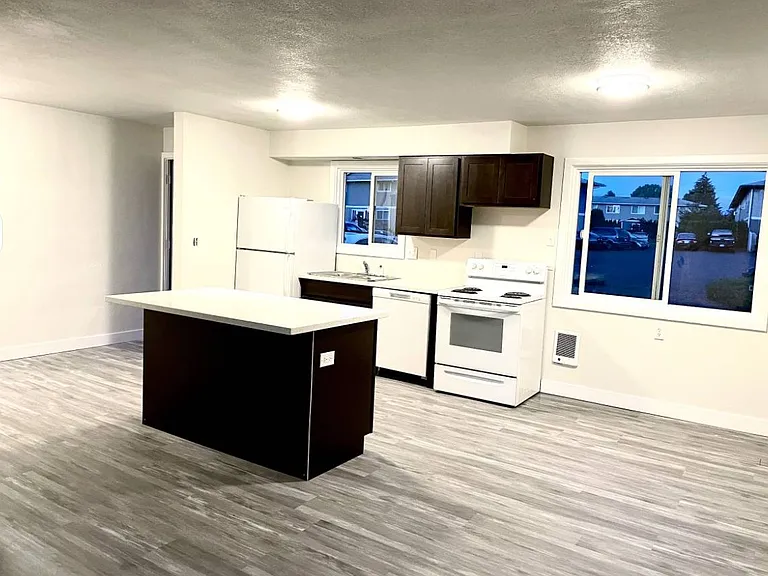 721 NE 20th Pl #739B — Photo 7