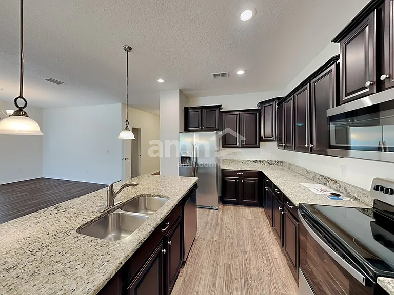 13159 Royal Pines Ave — Photo 3