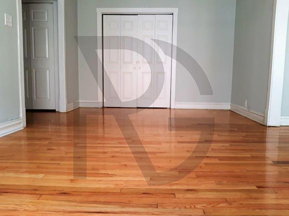 3rd image of 622 W Cornelia Ave #628W2
