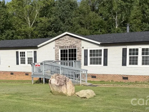 409 Helton Rd, Cherryville, NC 28021