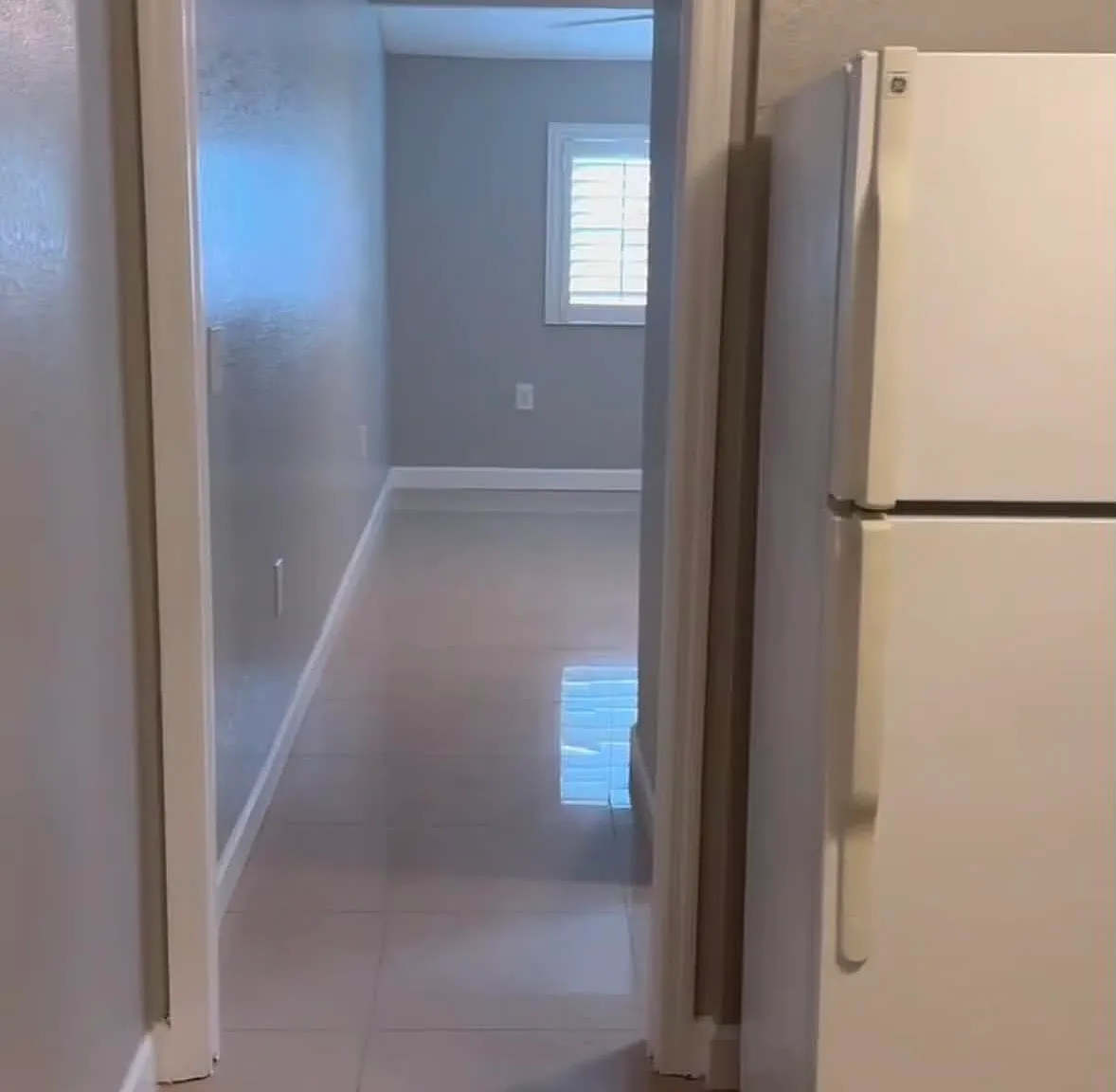 1 bed, 300 sqft, $1,100 — Photo 3