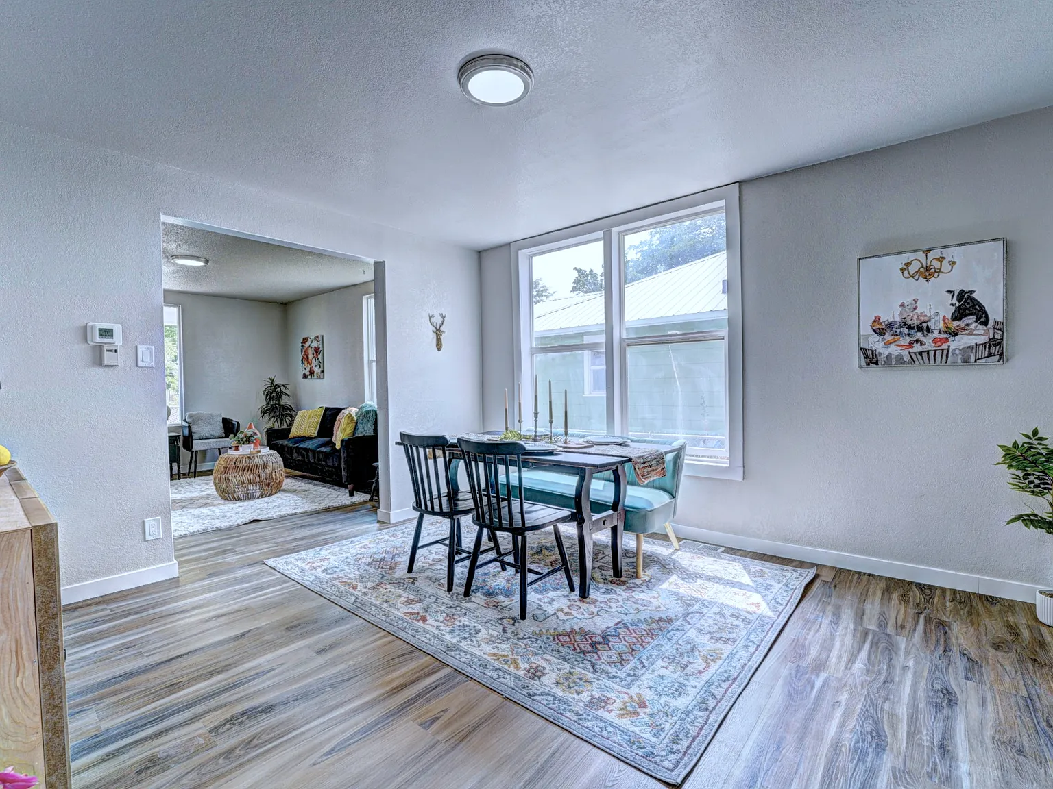 3 bed, 1204 sqft, $2,300 — Photo 2