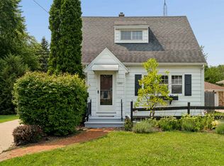 1823 Hubbard St, Oshkosh, WI 54902