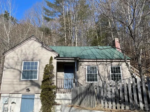 6052 VT Route 14, Sharon, VT 05065