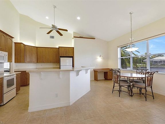 4th image of 2717 SW 46th St