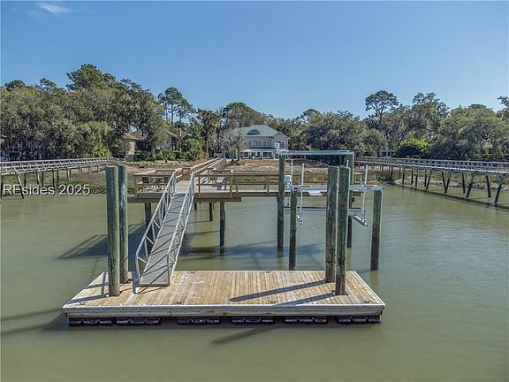 5th image of 25 N Calibogue Cay Rd