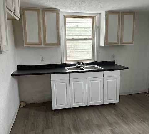 3rd image of 10604 Gooding Ave #1