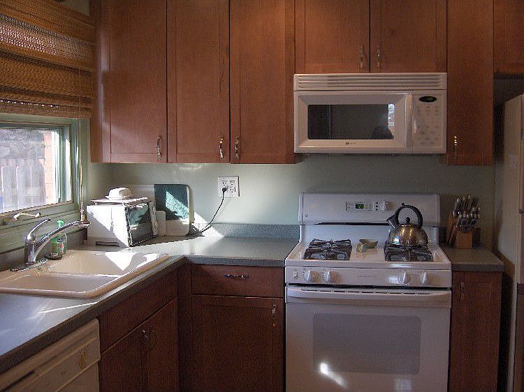 2nd image of 615 Berglund Pl