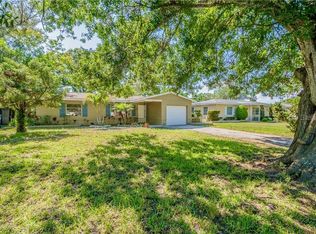 5082 Lake Charles Dr N, Kenneth City, FL 33709