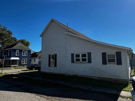 4th image of 597 Henrietta Ave