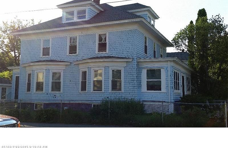 2nd image of 338 Turner St