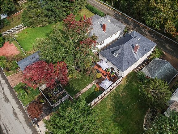 2nd image of 711 Virginia Avenue Ext