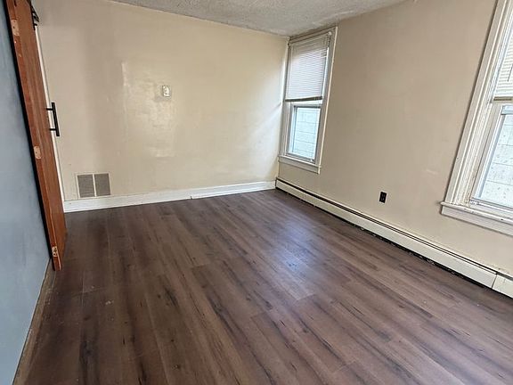 4th image of 16 S Front St APT E