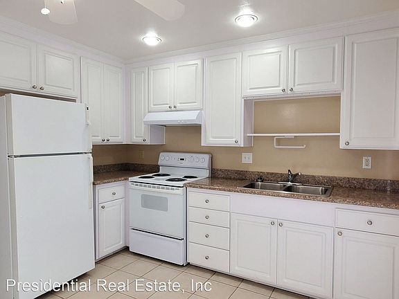 2nd image of 555 Nido Dr APT 2