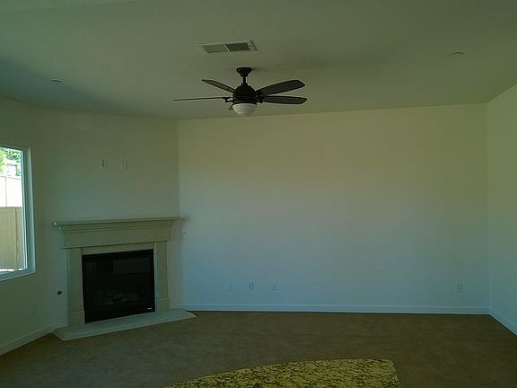 4th image of 445 Orchard Dr