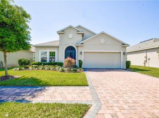 225 Lakeshore Dr, Davenport, FL 33837