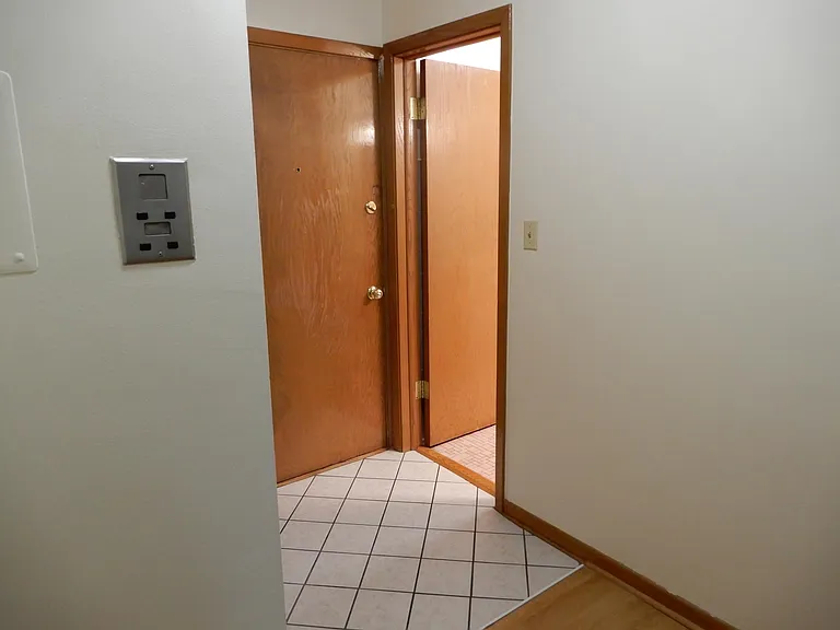 328 Wisconsin Ave #2D — Photo 25