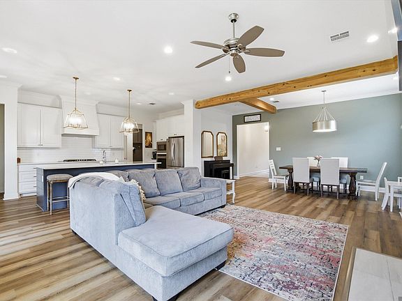 5th image of 13068 Elissa Ln