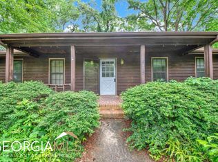 415 Lakeview Way, Oxford, GA