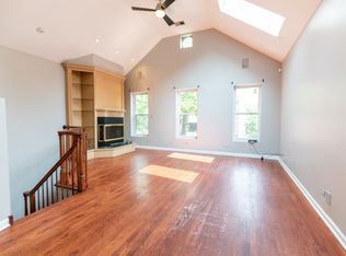 954 N Honore St #2, Chicago, IL 60622