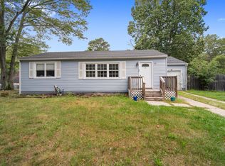 93 Robert Best Rd, Egg Harbor Township, NJ 08234