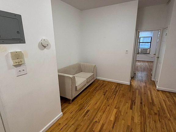 4th image of 115 E 102nd St APT 2B