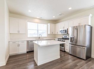 1653 W Kyson Rd, South Jordan, UT 84095