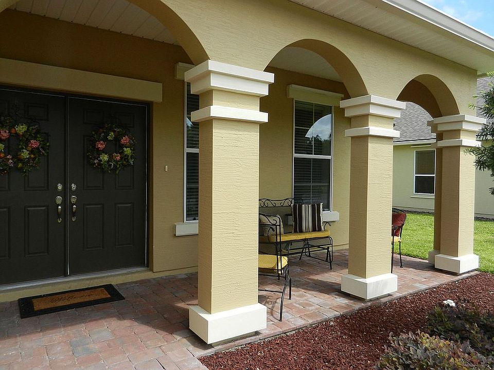 Double door entry porch