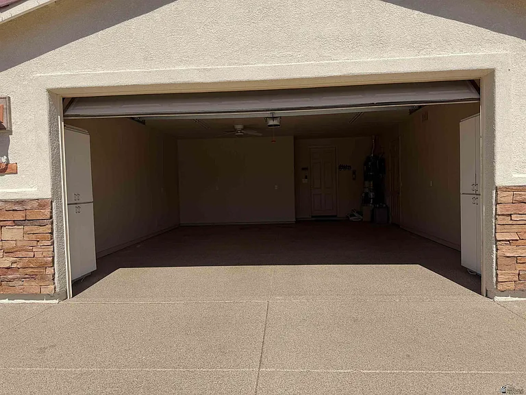 3333 S Kinnow Ave — Photo 2