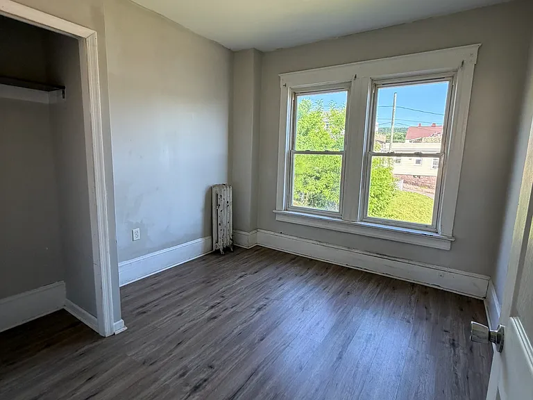 568 Main St #6 — Photo 7