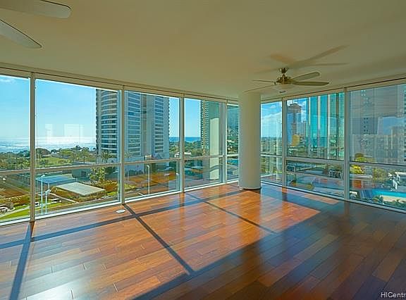 3rd image of 88 Piikoi St APT 1109