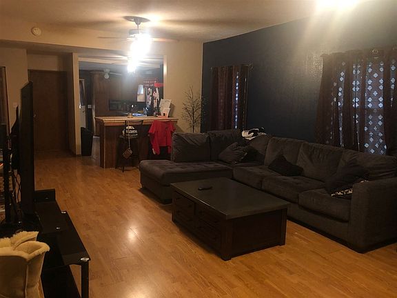 2nd image of 816 N 4th St