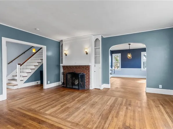 11 Stadden St, Providence, RI 02907