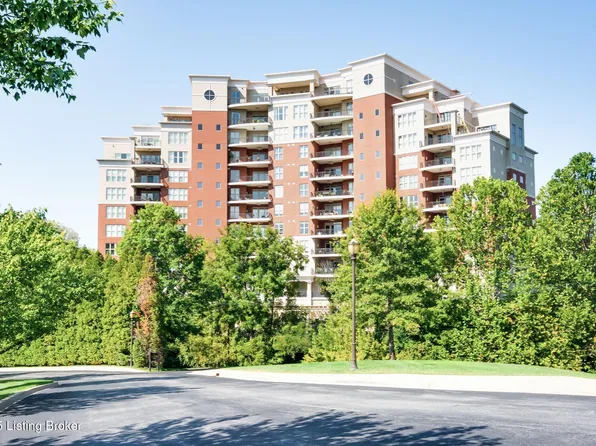 6600 Seminary Woods Pl Unit 806, Louisville, KY 40241