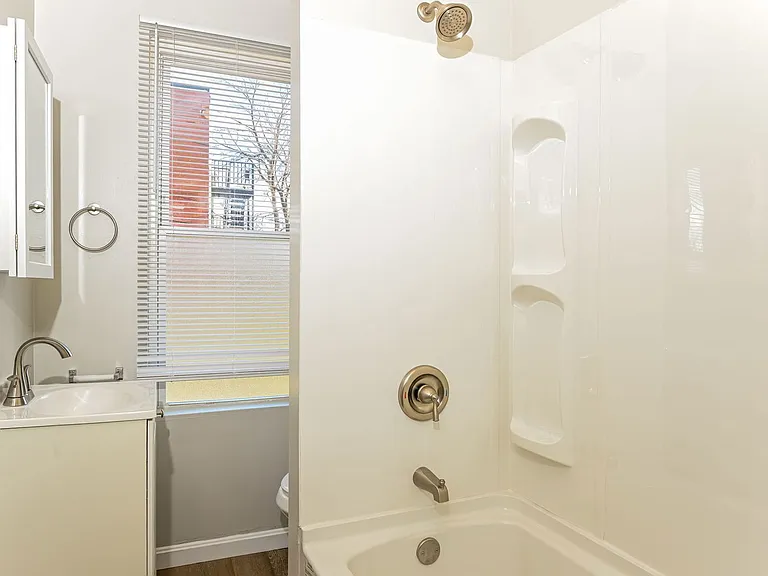4 Kuhn St — Photo 8