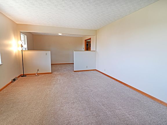 5th image of 4600 Cobblestone Cir