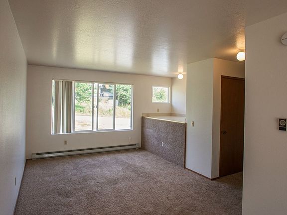 4th image of 2116 Mill Ave #1