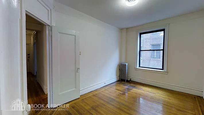 Rented by Book A Broker | media 13