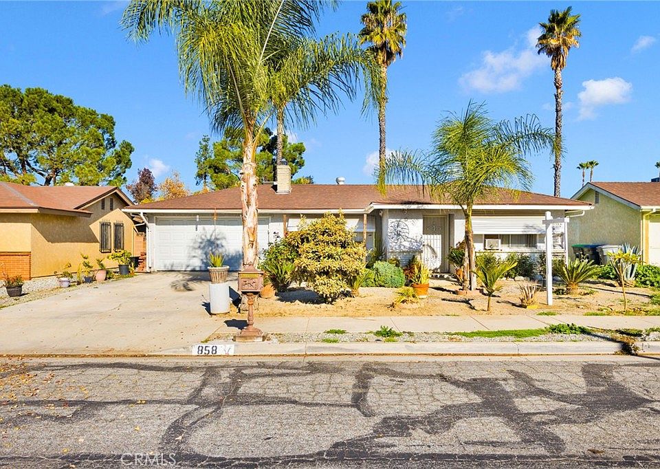 1st image of 858 Coral Ave