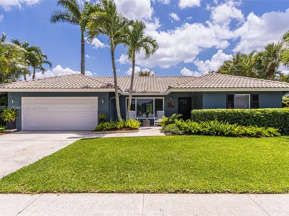 20 Burning Tree Ln, Boca Raton, FL 33431