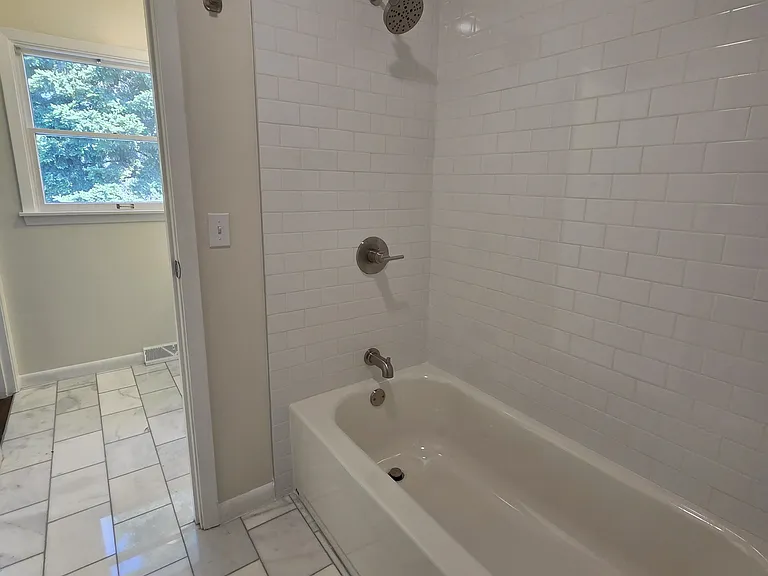 298 E North St #298 — Photo 16