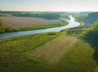 N 2550 East Rd, Farmer City, IL 61842