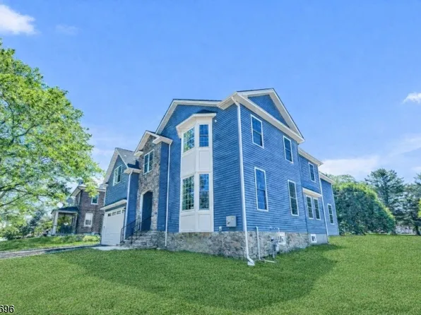 210 Corliss Avenue, Phillipsburg Town, NJ 08865