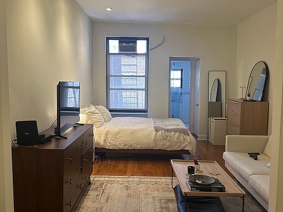 4th image of 67 8th Ave APT 52
